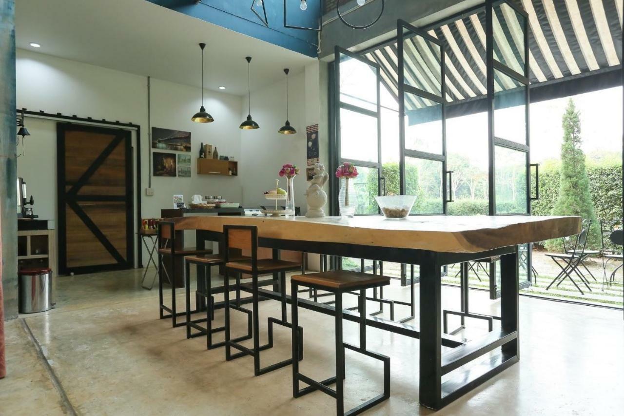 Hotel Manonnee Chiang Rai Esterno foto
